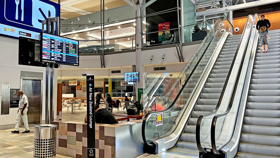 The Air New Zealand lounge is found directly above Boost juice.