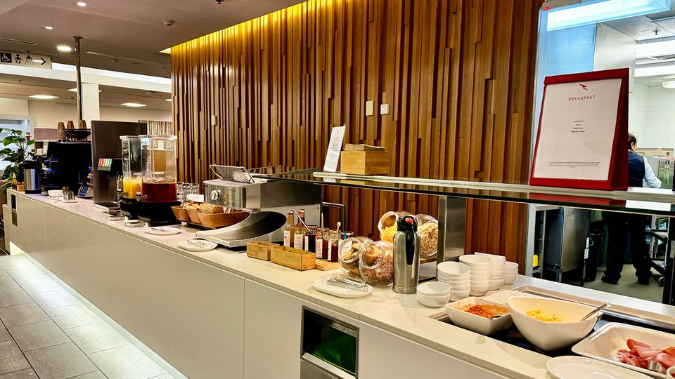 Gold Coast Qantas Club buffet.