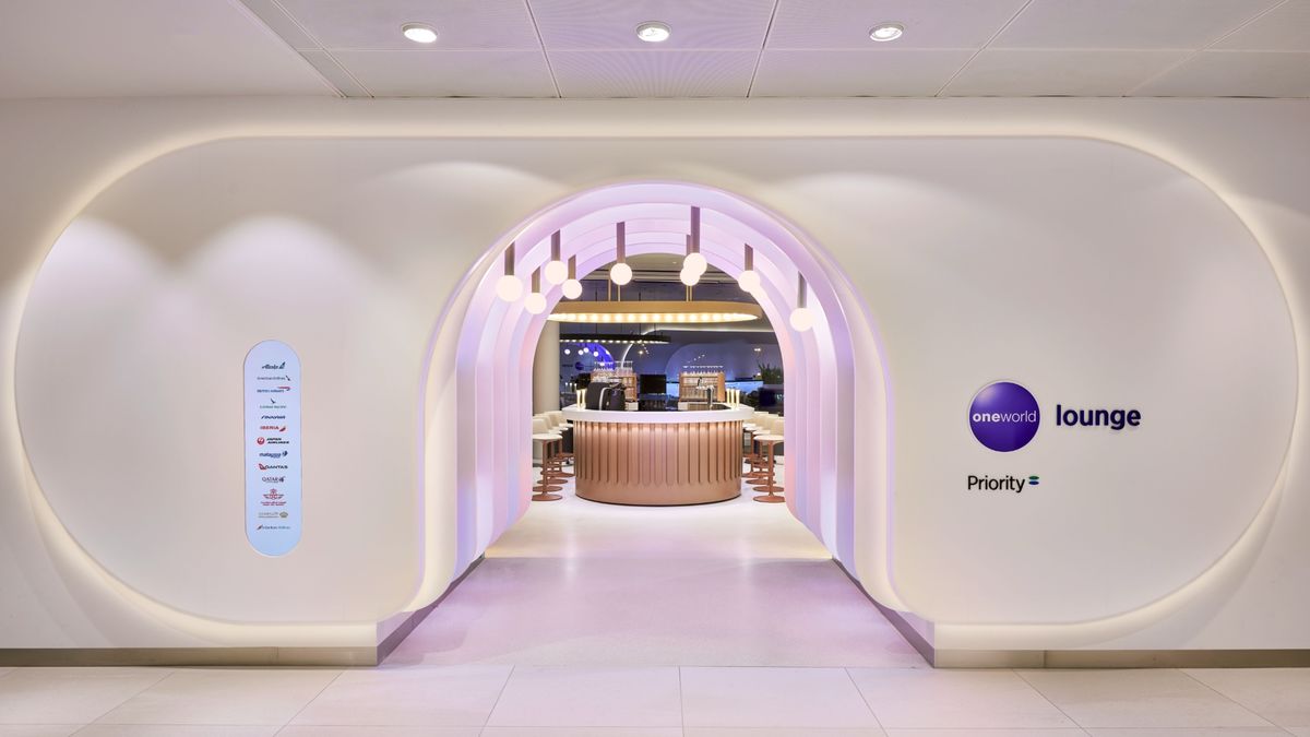 oneworld alliance celebrates 25 years with two new lounge openings