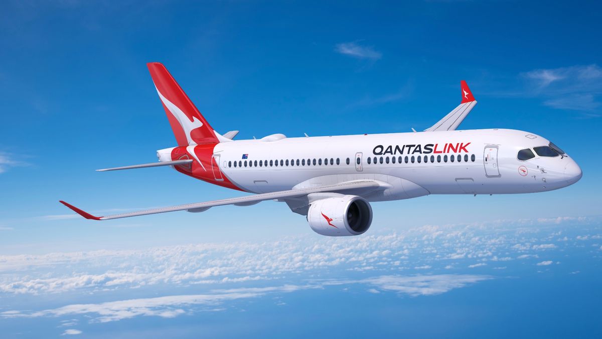 Qantas’ newest jet spreads its wings to Singapore